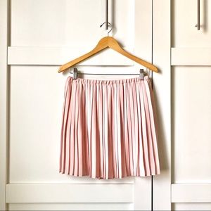 Banana Republic Pleated Skirt